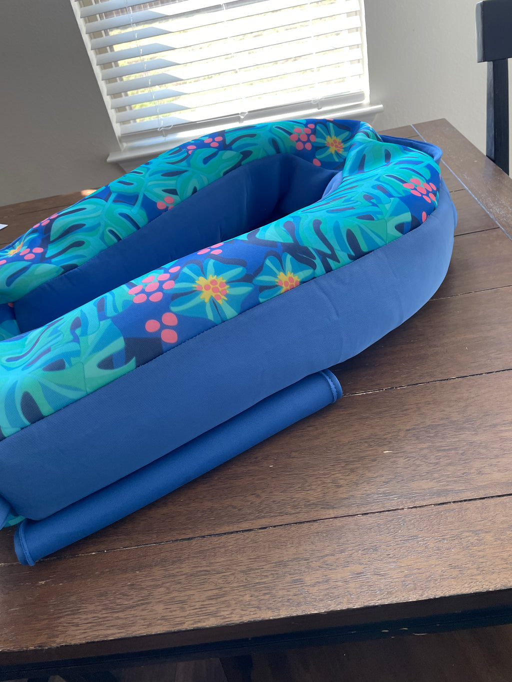 Big Joe Noodle Sling Pool Float – Bean-Filled, Like New