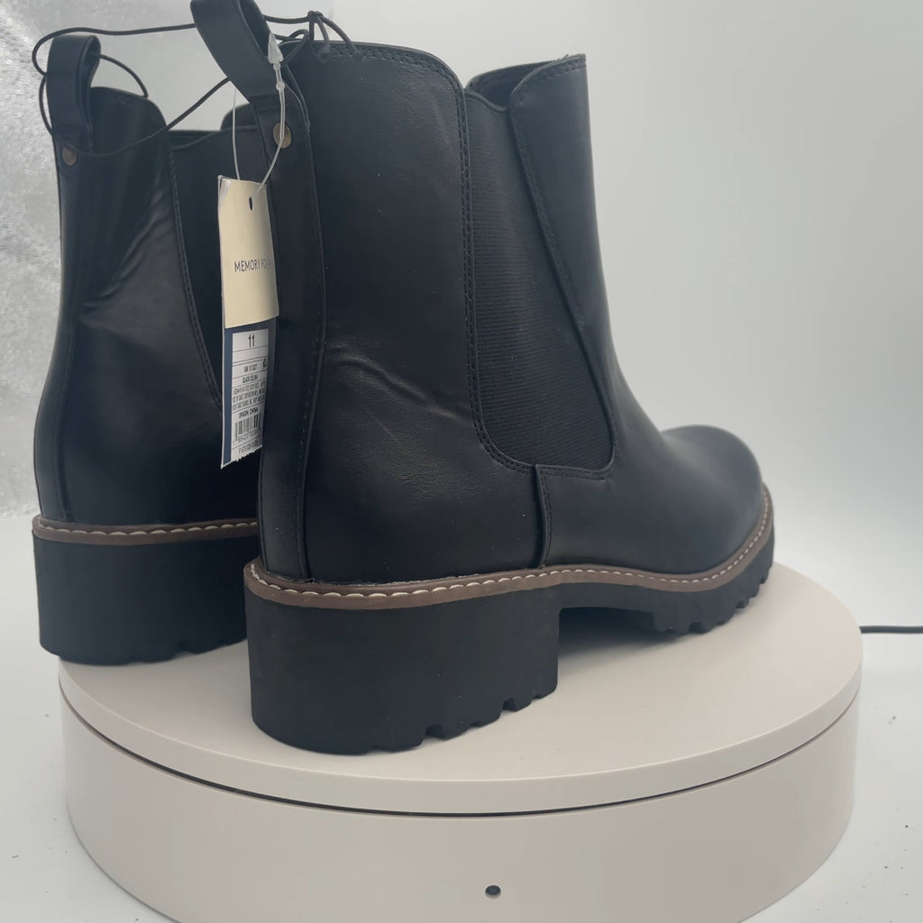 Women's Celina Ankle Chelsea Boots With Memory Foam Insole - Universal Thread Black 11: Ankle Height, Block Heel