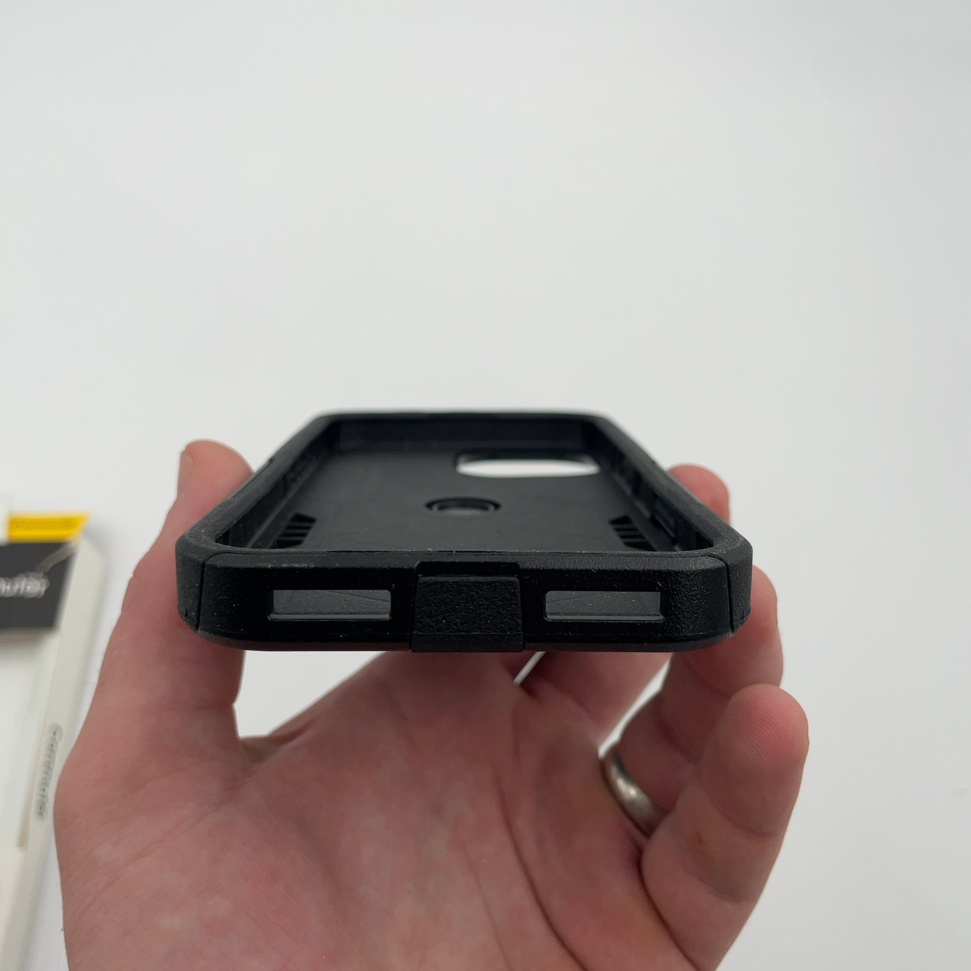 Otterbox Iphone 17 Commuter Series Case For Magsafe With Camera Control - Black