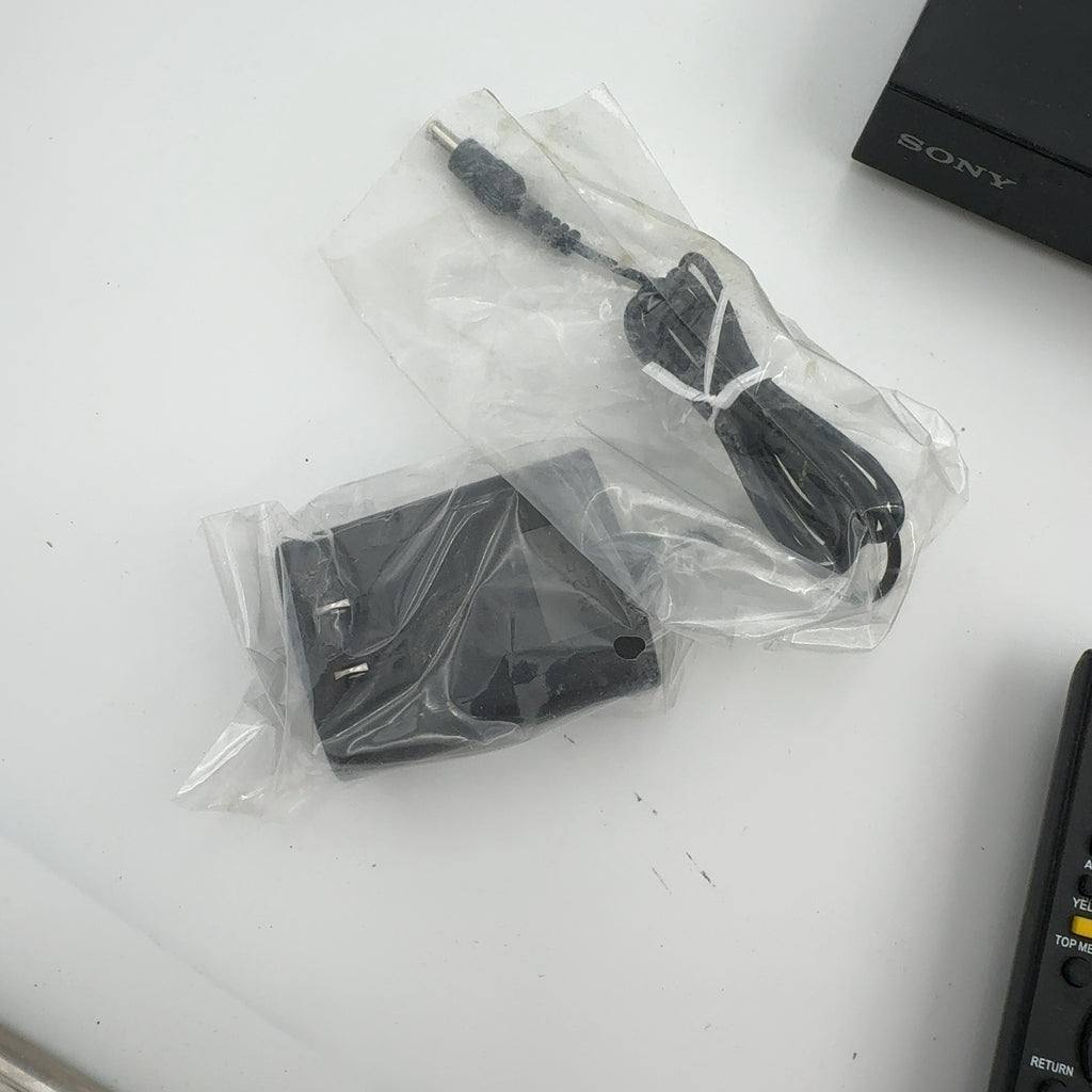 Sony Bdp-S1700U Blu-Ray Player With Dvd Upconversion And Hdmi Cable