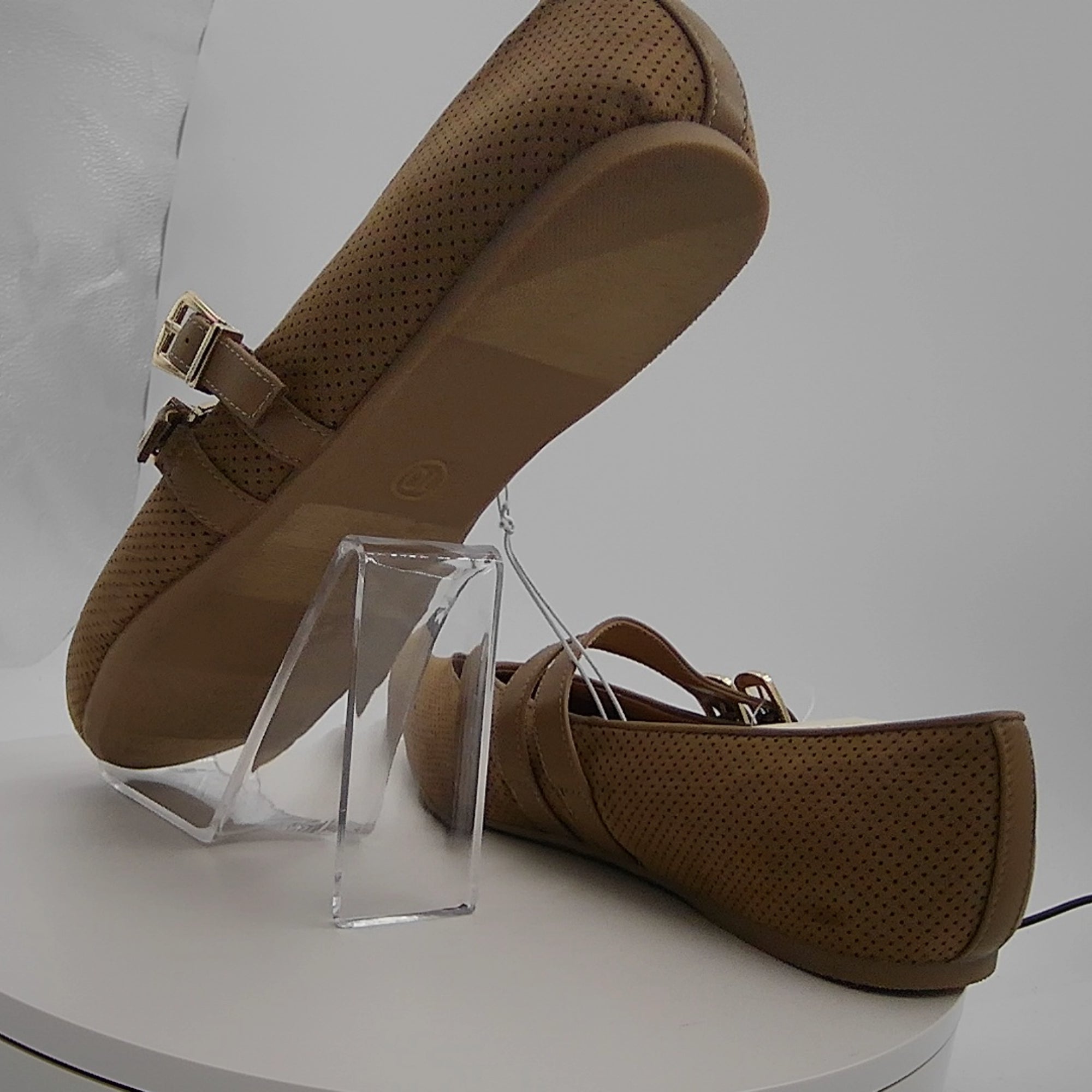 Women’s Henrietta Double Strap Mary Jane Flats With Memory Foam Insole – Universal Thread Taupe 10