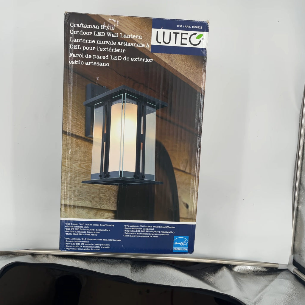 Lutec Craftsman Style