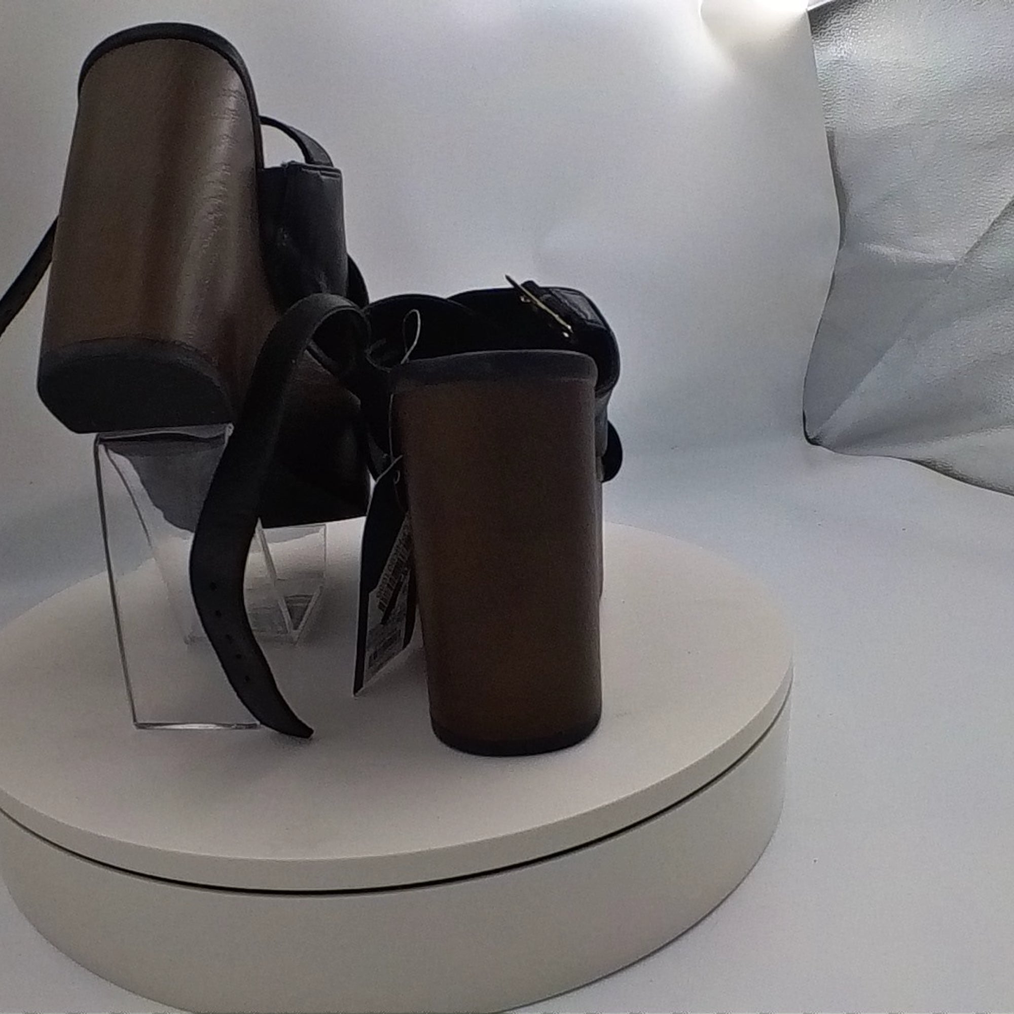 Women's Naomi Wood Wedge Heels With Memory Foam Insole - Universal Thread Black 6.5: Ankle Strap, Open Toe - Like New U001