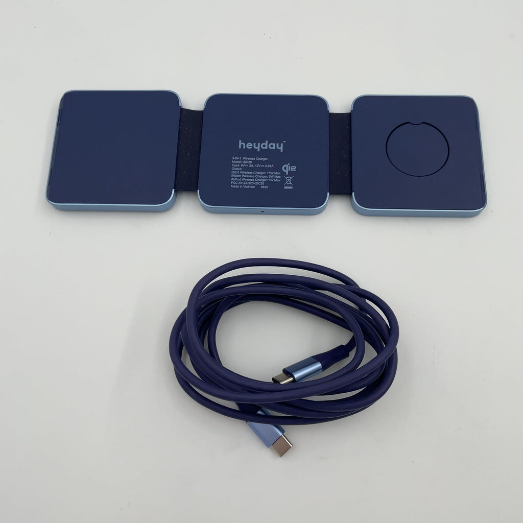 Qi2 Wireless 3-In-1 Folding Charging Pad - Future Dusk - Heyday Dark Blue