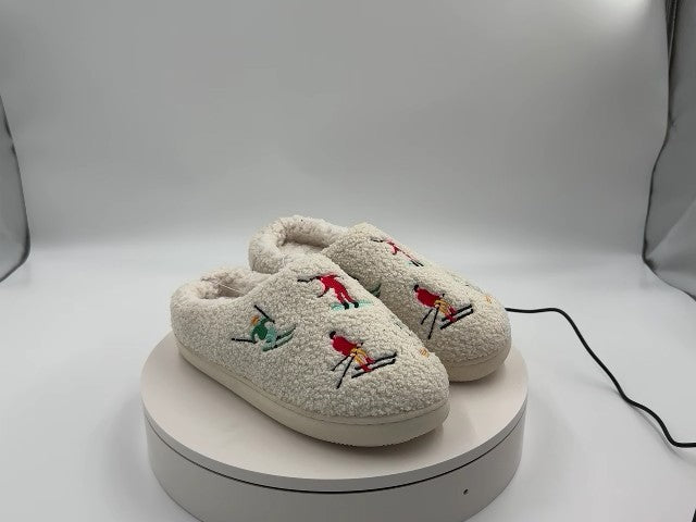 Adult Skier Scuff Slippers - Wondershop Ivory M