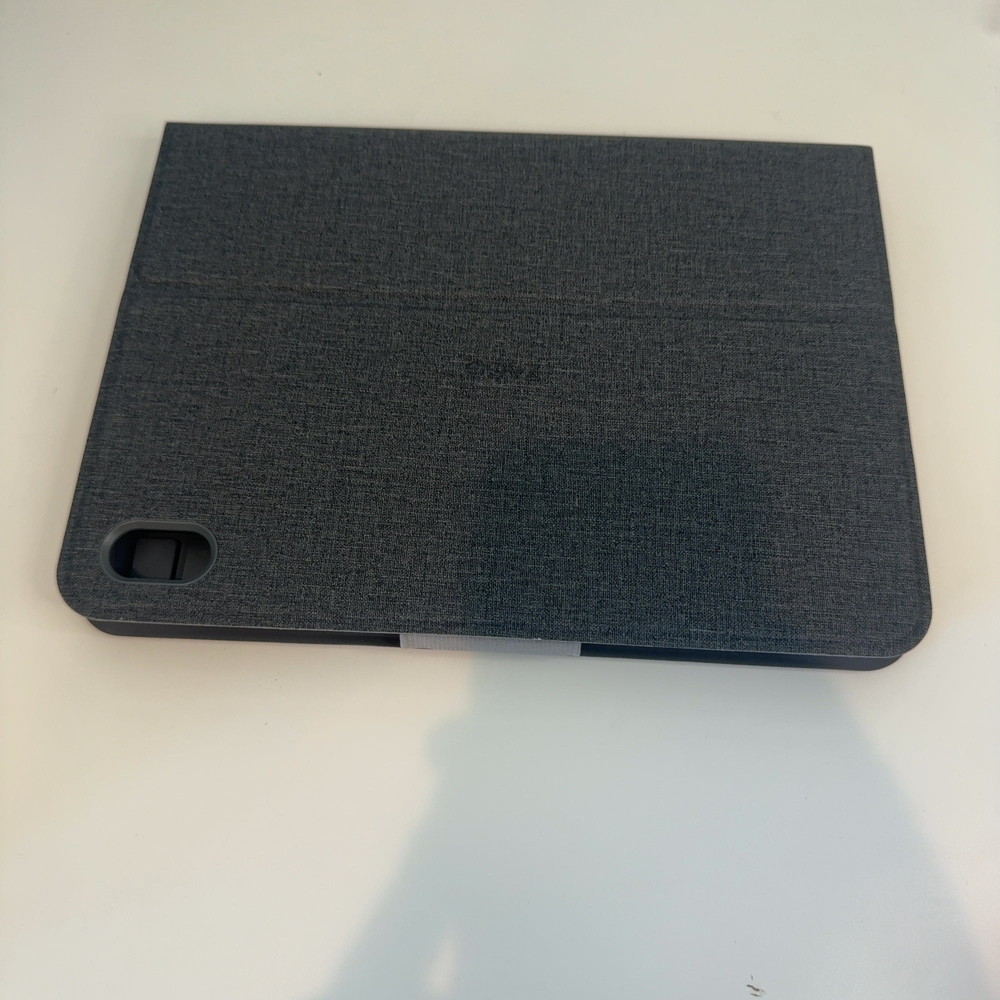 Zagg Ipad 10.9" Messenger Folio 2 Keyboard