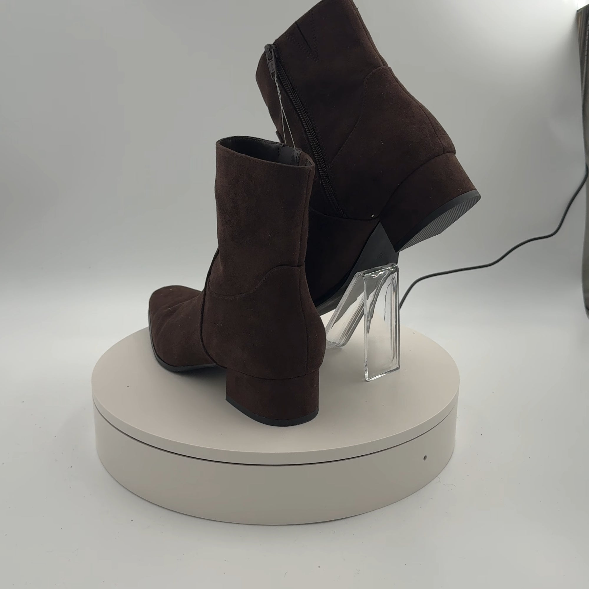 Women’s Coral Boots With Memory Foam Insole – Universal Thread Brown 8.5