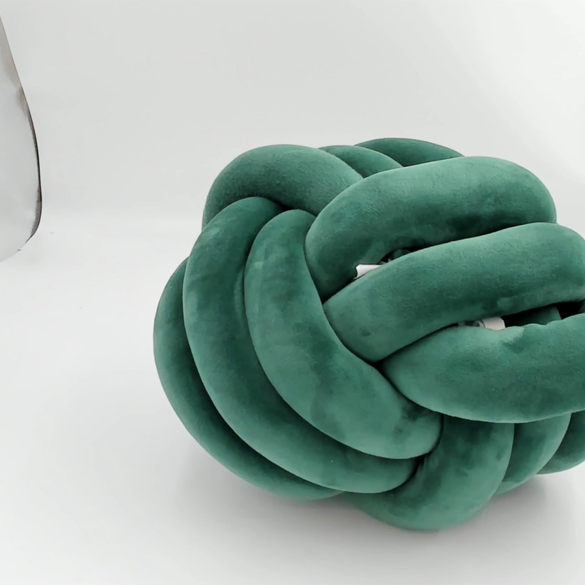 Dreamon 11" Knot Pillow - Used U003