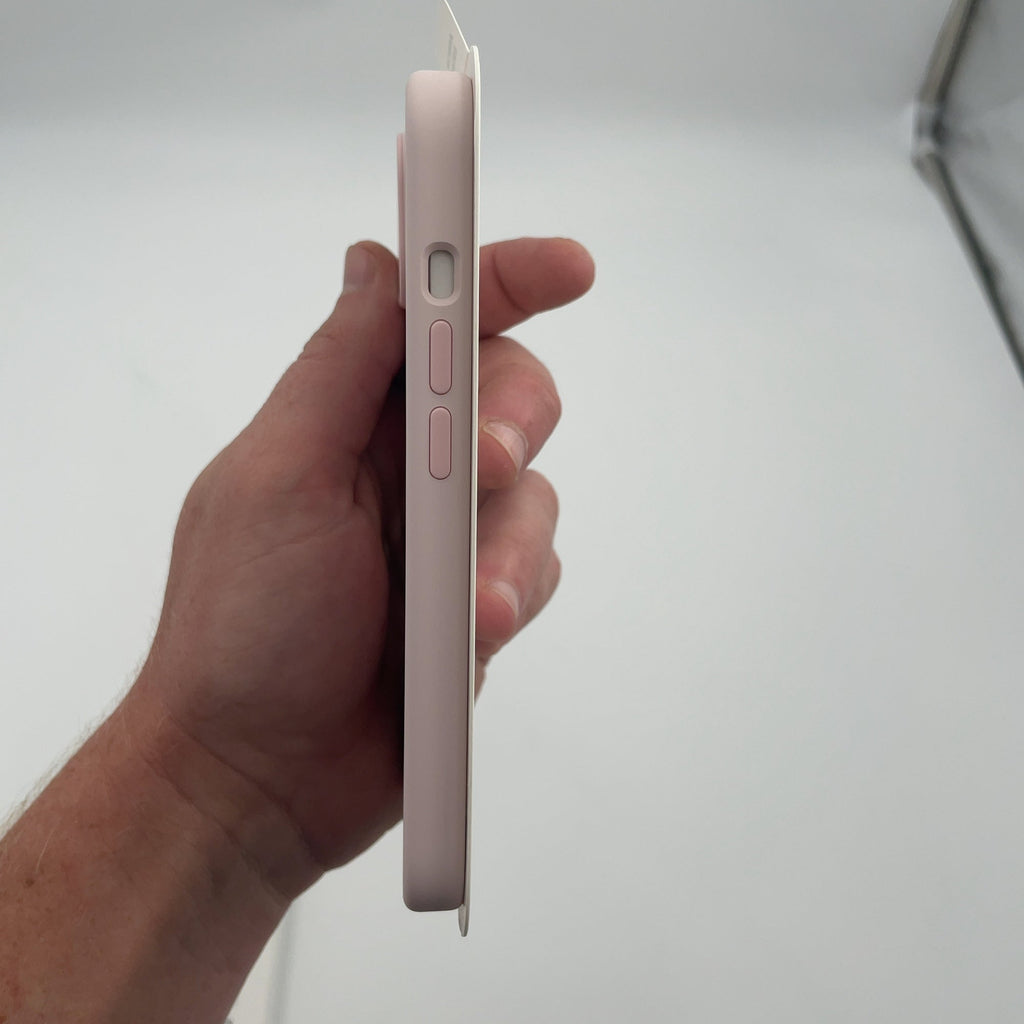 Apple Iphone 15 Silicone Case With Magsafe - Light Pink
