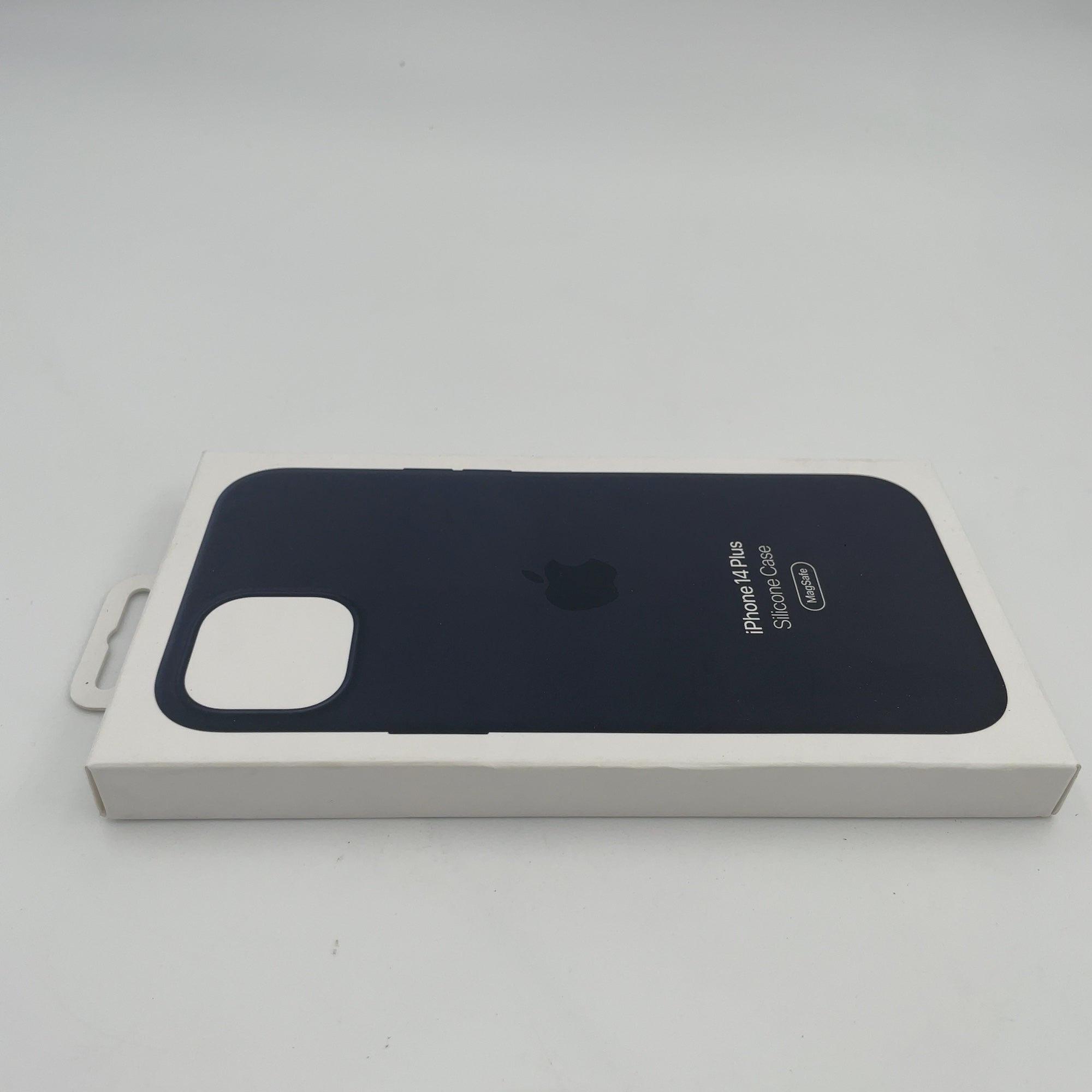 Apple Iphone 14 Plus Silicone Case With Magsafe - Midnight