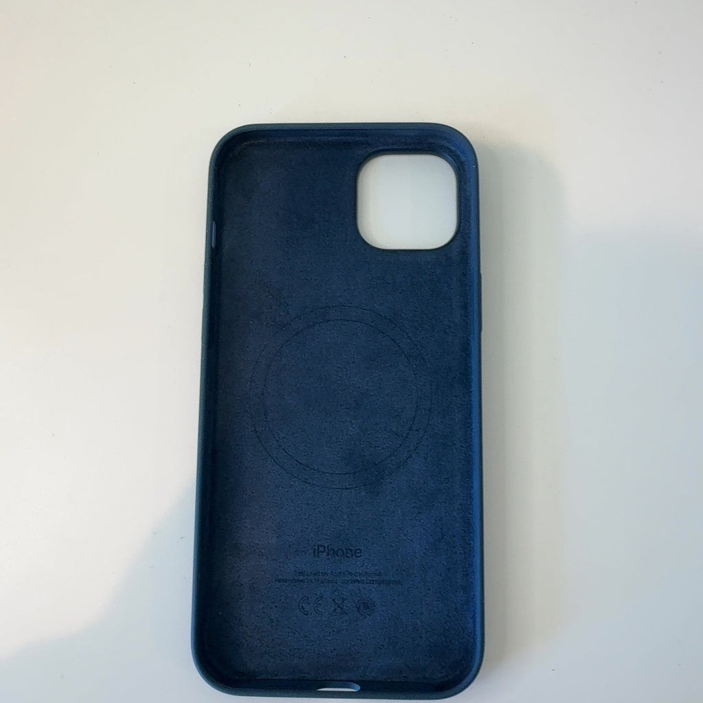 Apple Iphone 15 Plus Silicone Case With Magsafe - Storm Blue