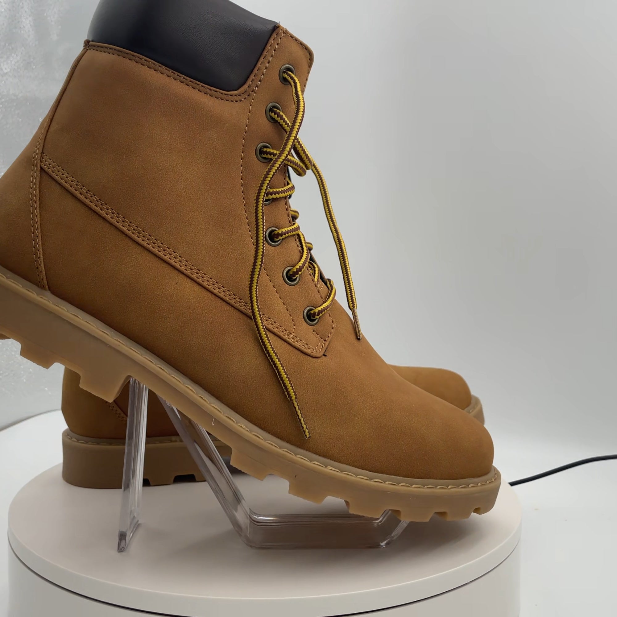 Men's Tahoe Lug Sole Boots - Goodfellow & Co Tan 10.5