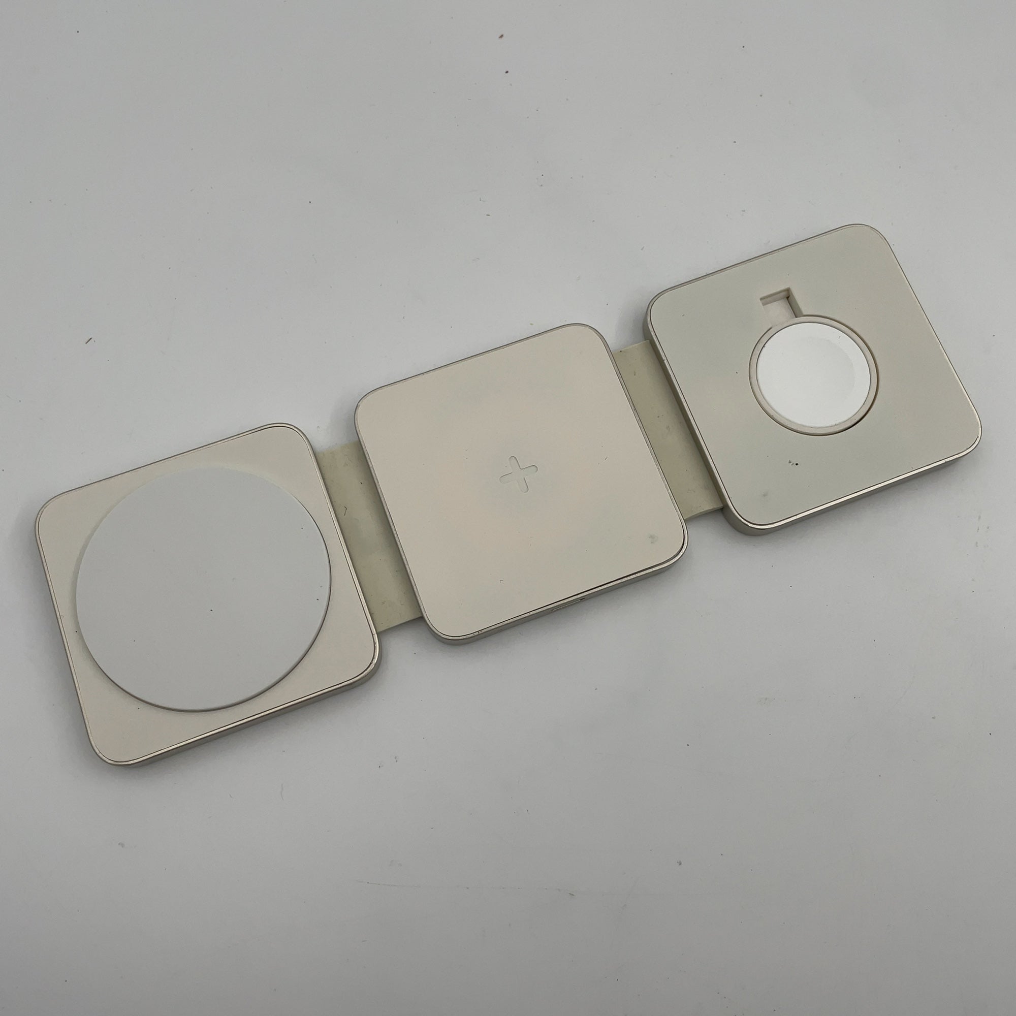 Qi2 Wireless 3-In-1 Folding Charging Pad - Stone White - Heyday White