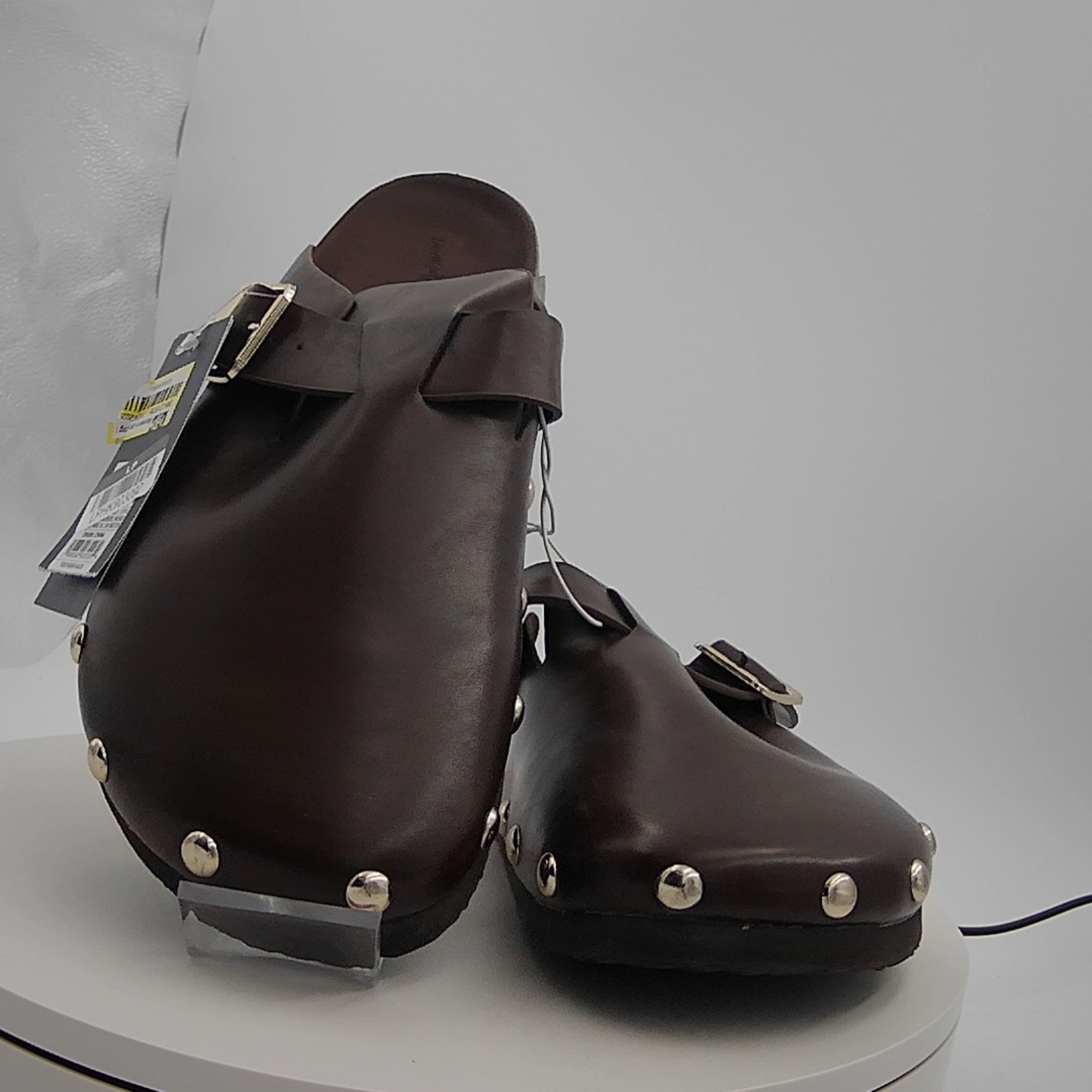 Women's Lee Clog Mule Flat - Universal Thread Brown 9.5: Slip-On, Non-Marking Sole, Textured Outsole