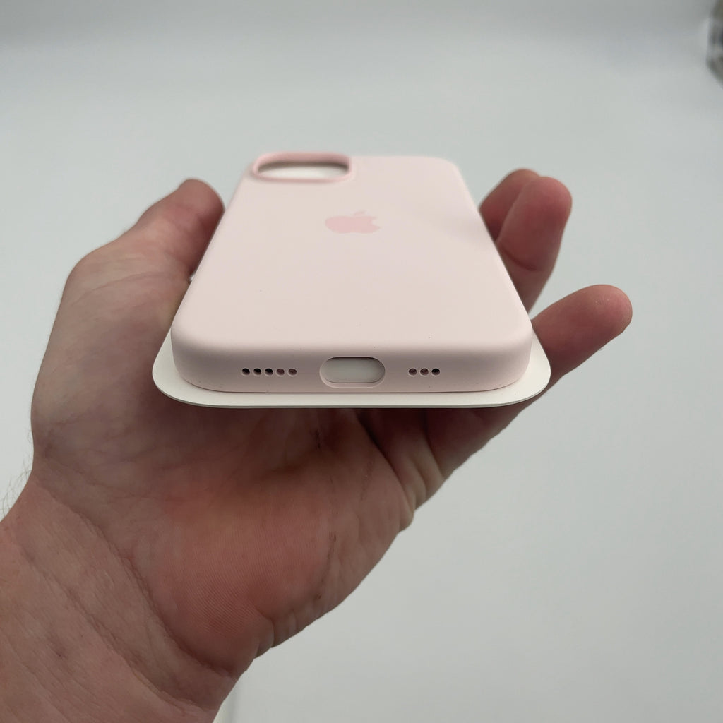 Apple Iphone 15 Silicone Case With Magsafe - Light Pink
