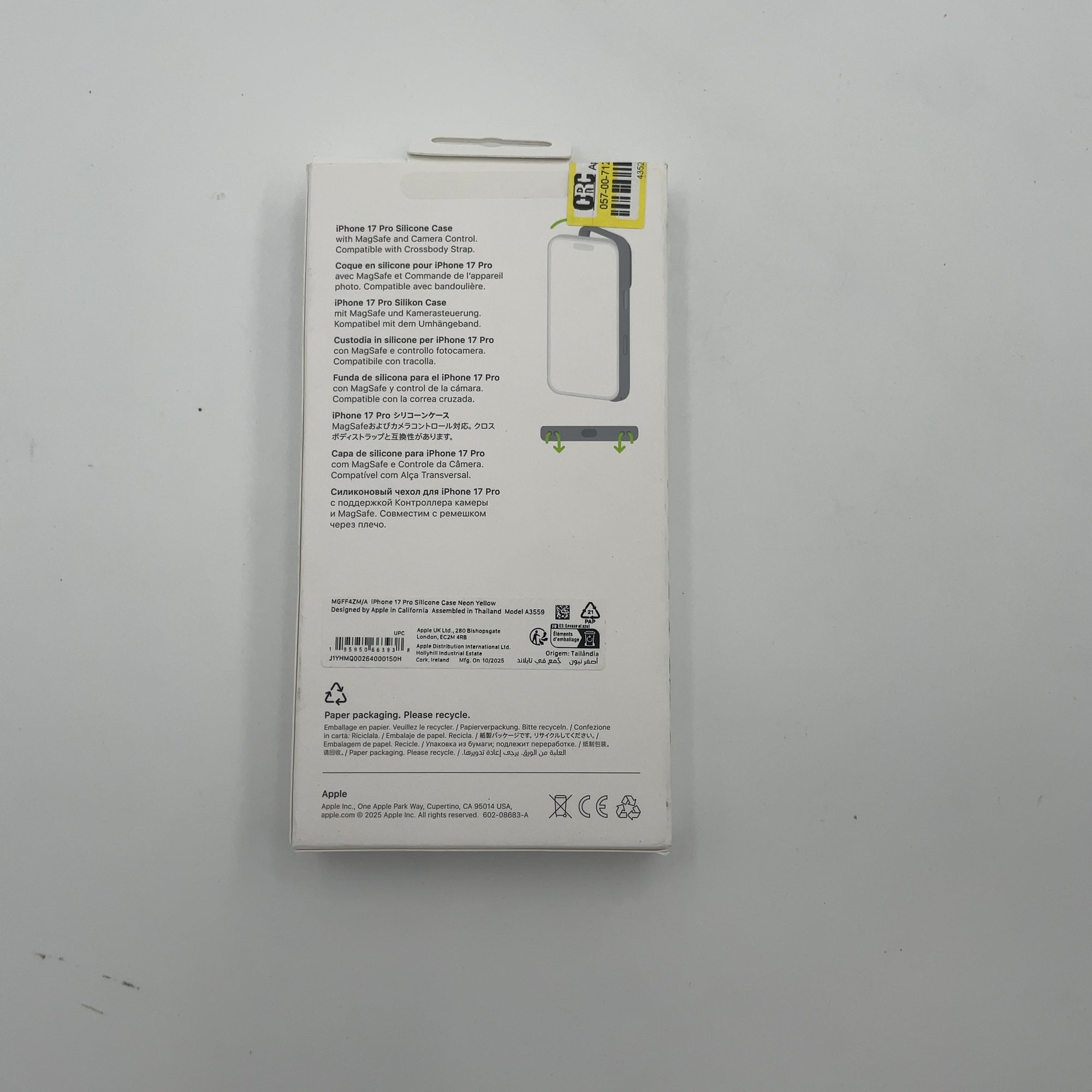 Apple Iphone 17 Pro Silicone Case With Magsafe – Neon Yellow