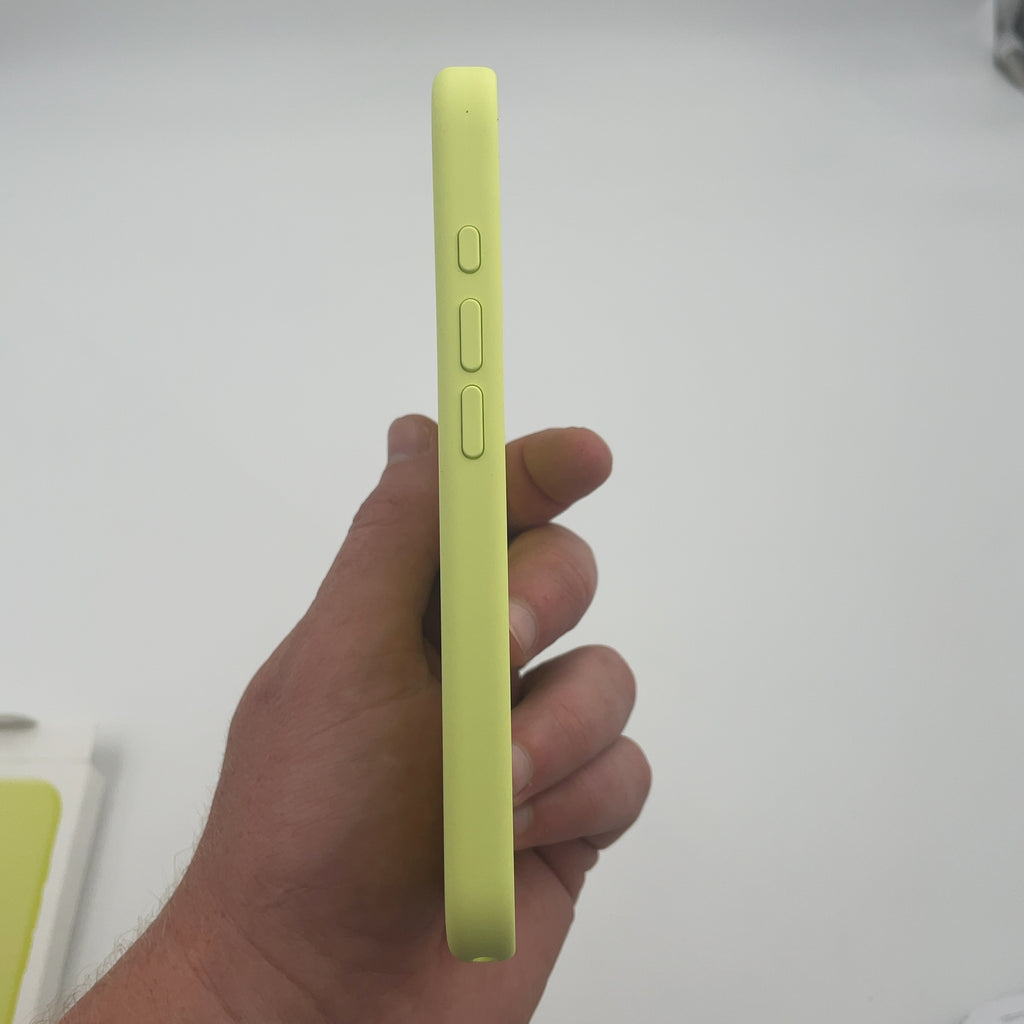 Apple Iphone 17 Silicone Case With Magsafe - Neon Yellow