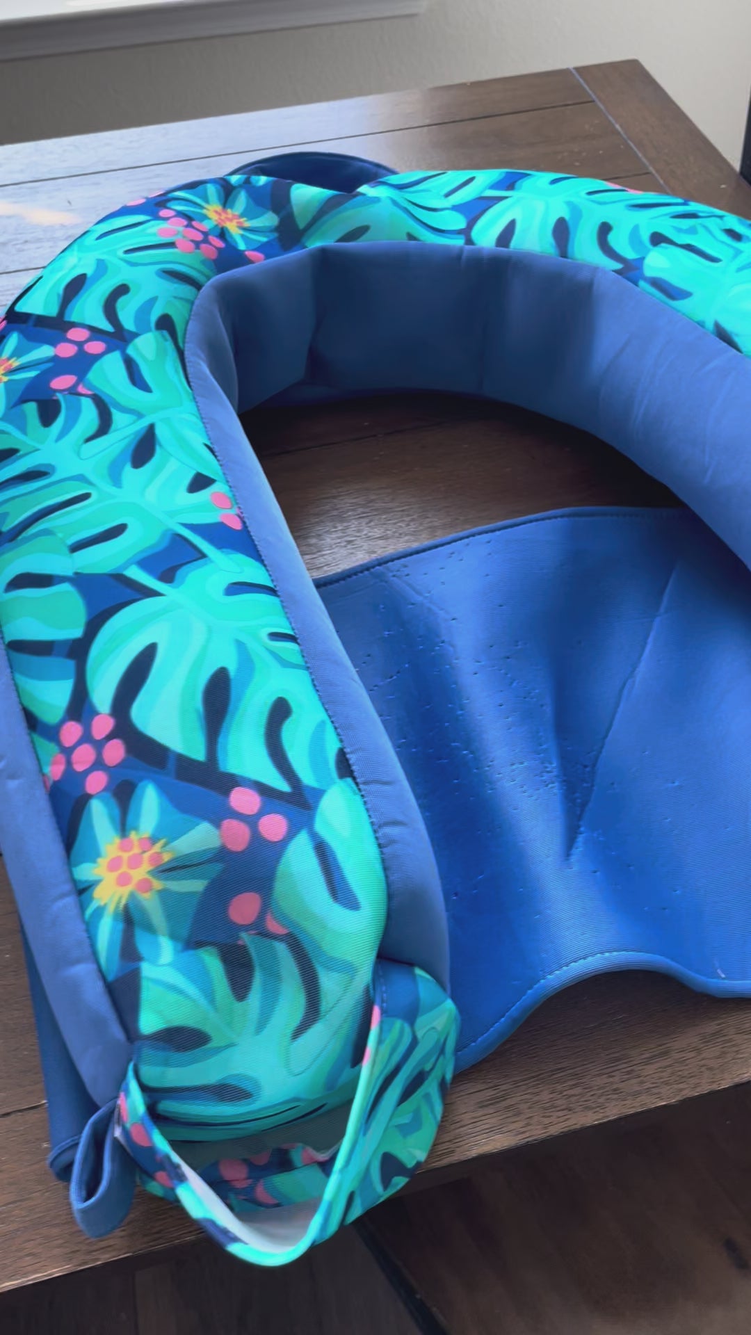 Big Joe Noodle Sling Pool Float – Bean-Filled, Like New